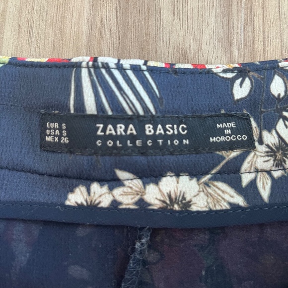 Zara Shorts - Picture 2 of 2